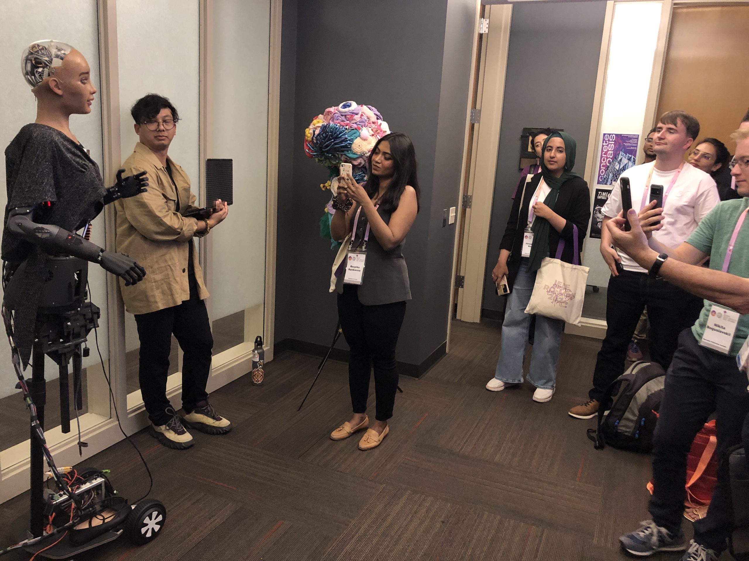 USC Expanded Animation students with Sophia the robot